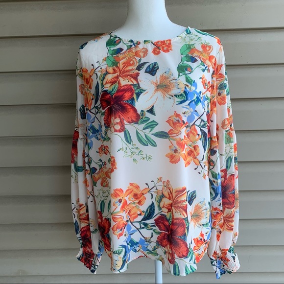 Jealous Tomato Tops - •Jealous Tomato• NWOT Floral Lantern Sleeve Blouse - Size Large